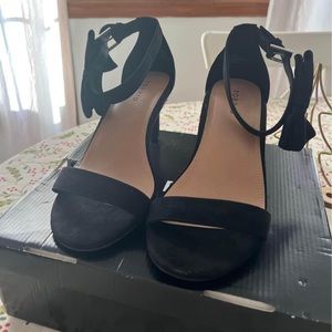 Torrid Black Ankle Bow Low Heels - Size 9.5W (True wide width)